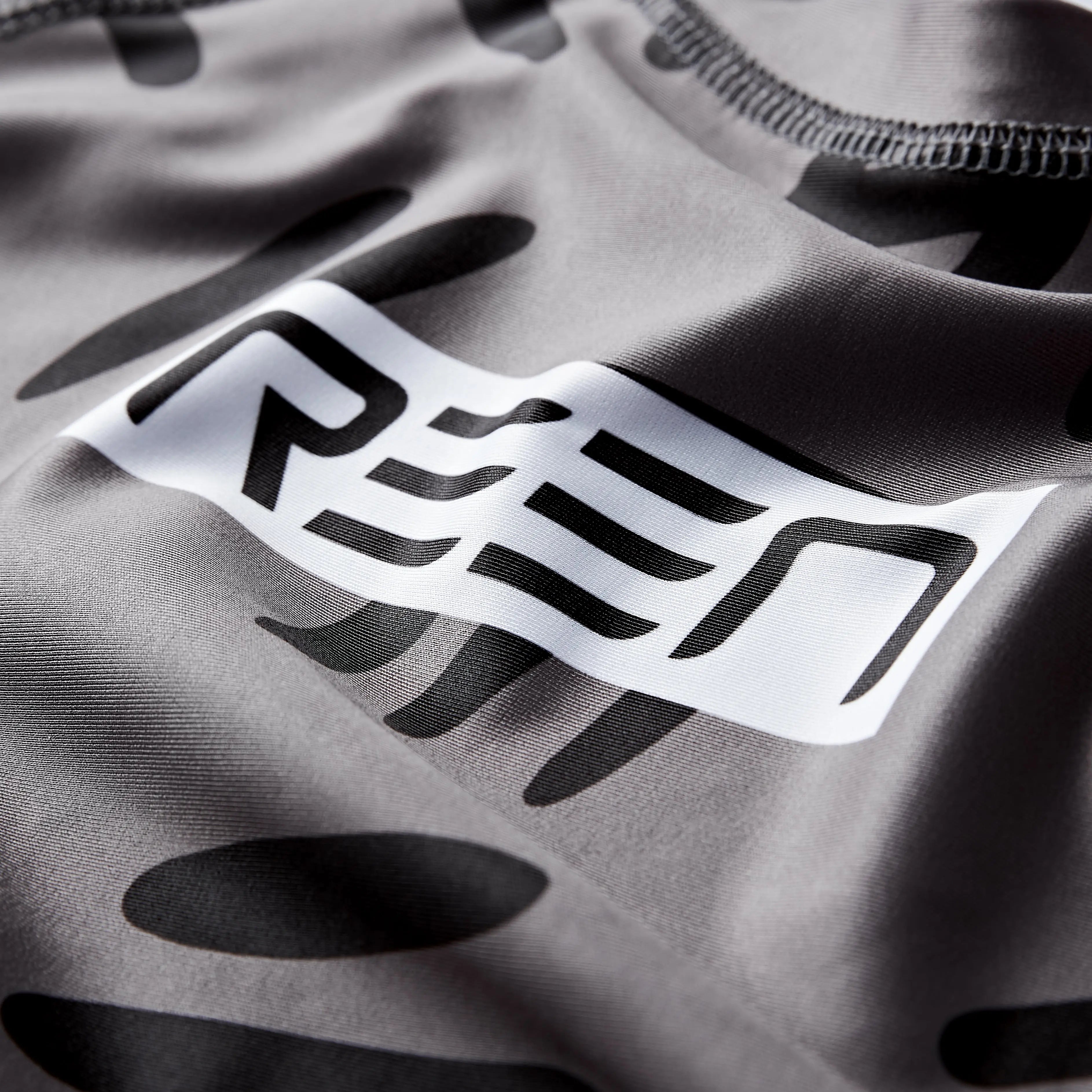 R1:23 Rashguard Grey - REEN Jiu Jitsu